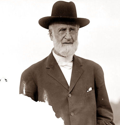 Milton Wright (1828 - 1917) was the father of aviation pioneers Wilbur Wright and Orville Wright, and a Bishop of the Church of the United Brethren in Christ Milton Wright (1828 - 1917) was the father of aviation pioneers Wilbur Wright and Orville Wright, and a Bishop of the Church of the United Brethren in Christ